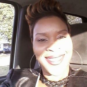 Meet your Posher, Teresa